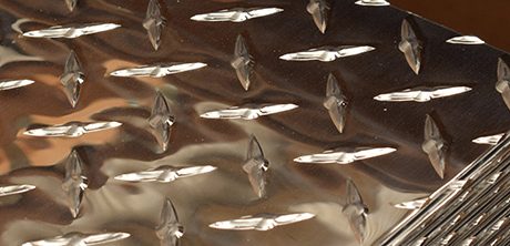 Plano a detalle de una lámina antiderrapante diamante