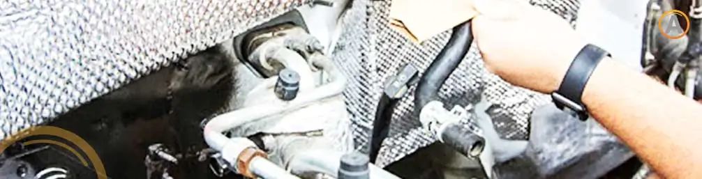 Escudo de calor para motor de automovil